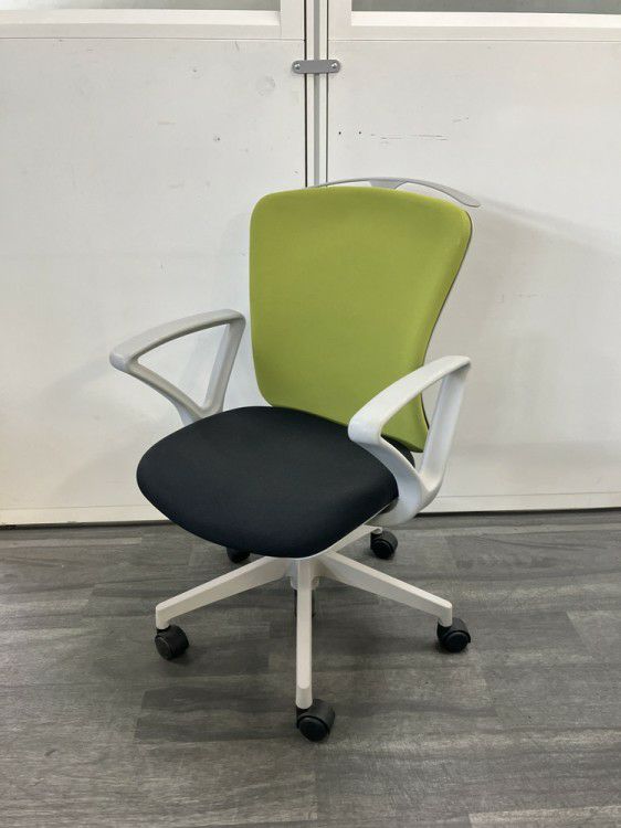 INABA/イナババルチェチェア 固定肘付バルチェチェア 商品画像1