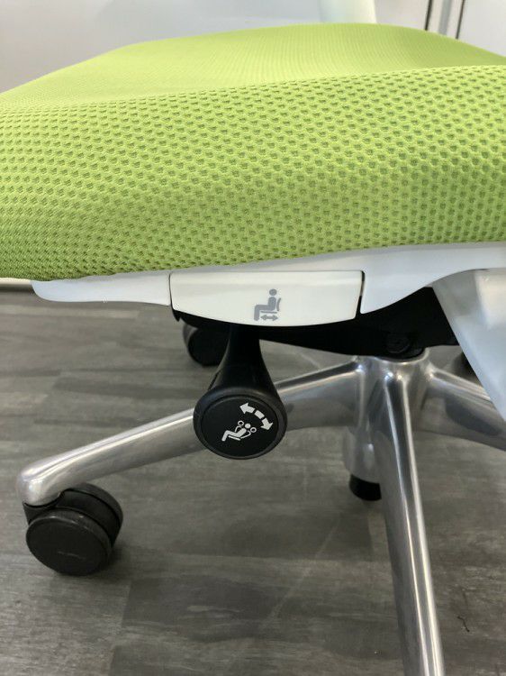 オカムラSabrina(サブリナ)シリーズ 可動肘付サブリナチェア 商品画像7