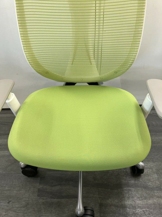 オカムラSabrina(サブリナ)シリーズ 可動肘付サブリナチェア 商品画像9