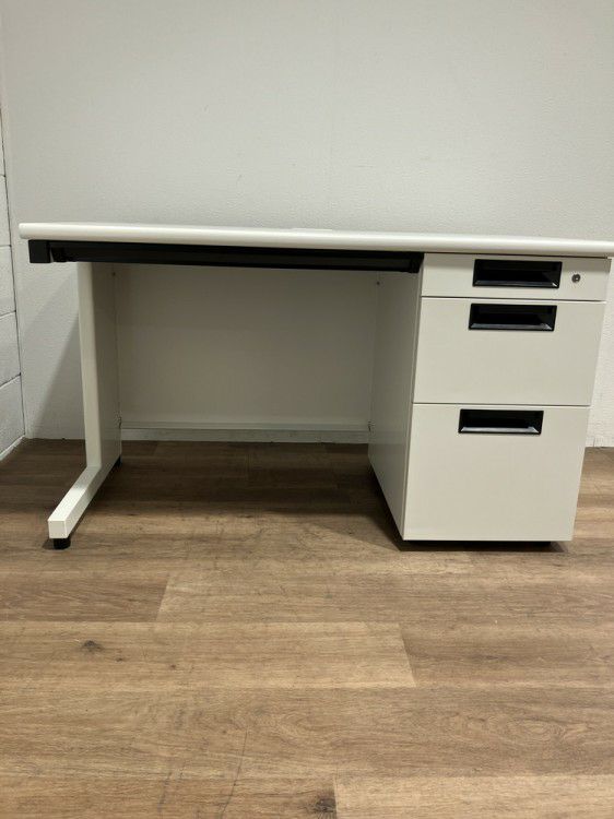 プラスフラットラインシリーズ 1200片袖デスク 商品画像2