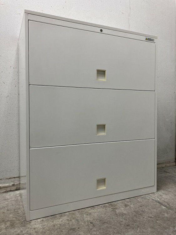 オカムラレクトラインシリーズ ラテラル書庫 商品画像1