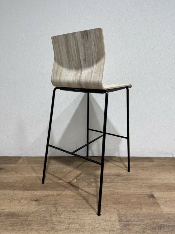 オカムラAlt Piazza(アルトピアッツァ)シリーズ ハイチェア 商品画像3