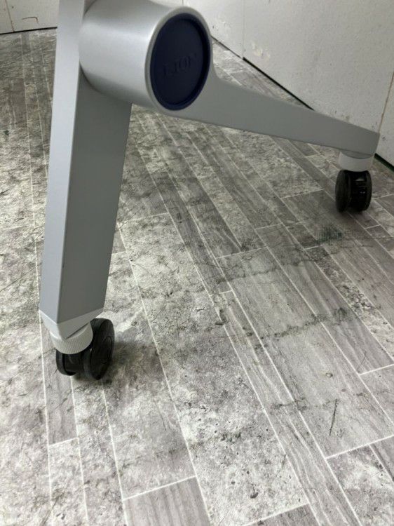 ライオンクルーク(QlloQ)シリーズ 1500サイドスタックテーブル 商品画像4