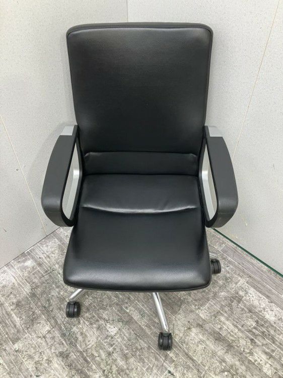 井上金庫固定肘付マネジメントチェア 商品画像3