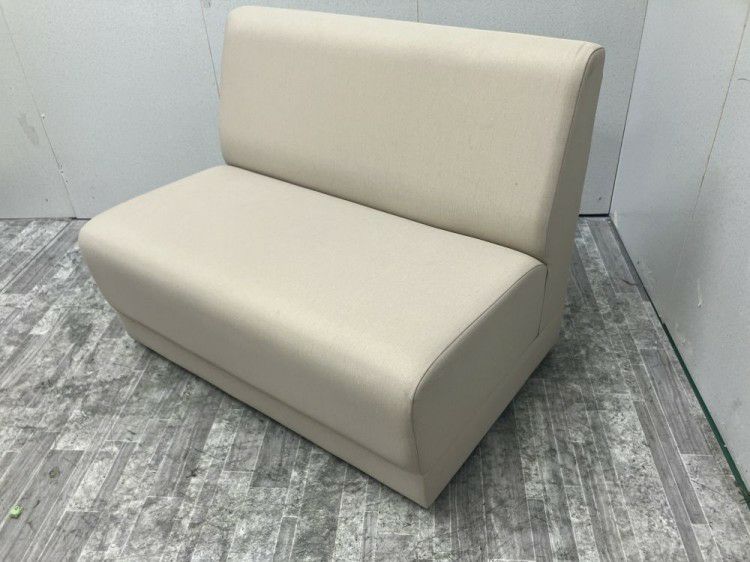 トヨスチールLC-205シリーズ ロビーソファ 商品画像1