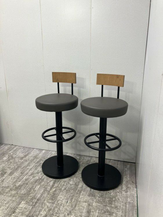 オカムラハイチェア2脚セット 商品画像1