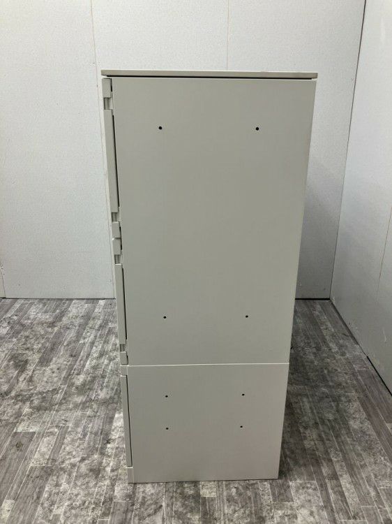 オカムラレクトラインシリーズ 天板付ラテラル・4人用パーソナルロッカー	 商品画像7