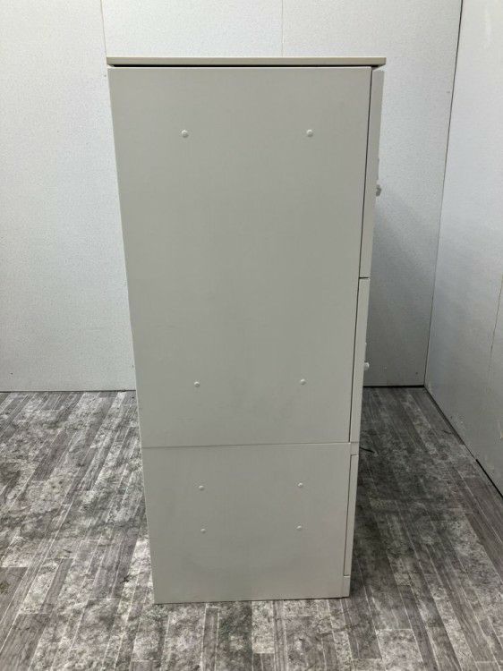 オカムラレクトラインシリーズ 天板付ラテラル・4人用パーソナルロッカー	 商品画像10