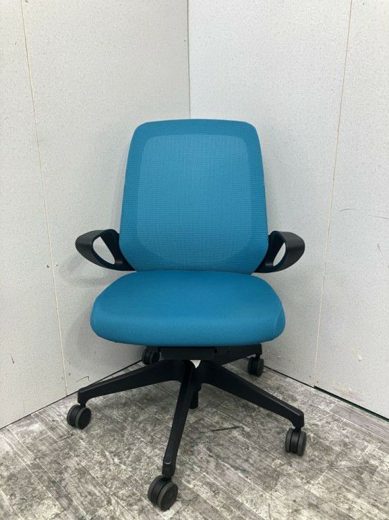 イトーキノート(nort)チェア 固定肘付ノートチェア 商品画像2