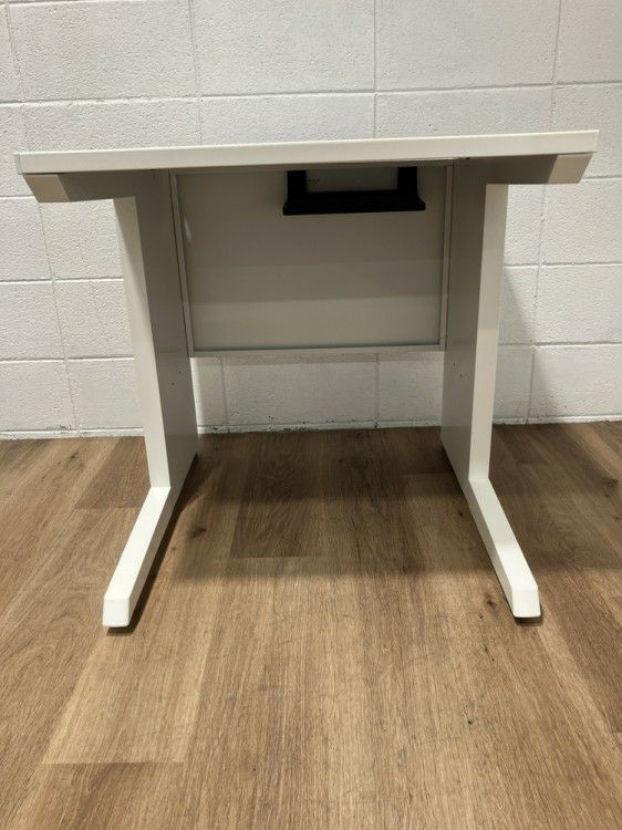 イトーキCZRシリーズ 700平デスク 商品画像2