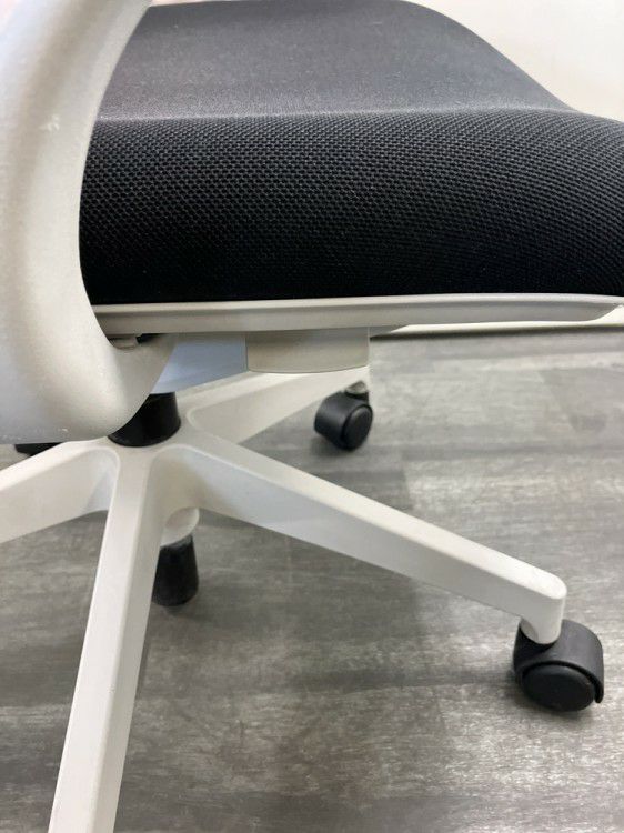 INABA/イナババルチェチェア 固定肘付バルチェチェア 商品画像6