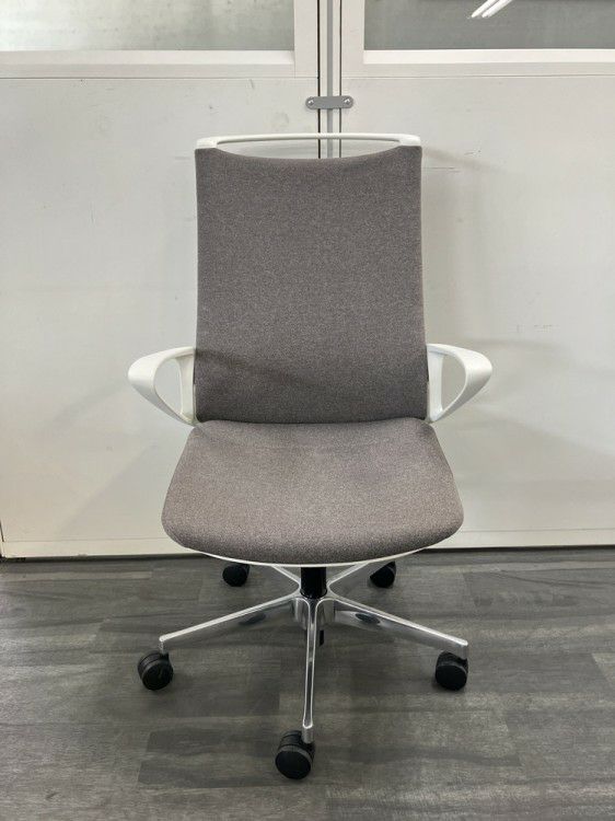 オカムラmode(モード)シリーズ 固定肘付モードチェア4脚セット 商品画像3