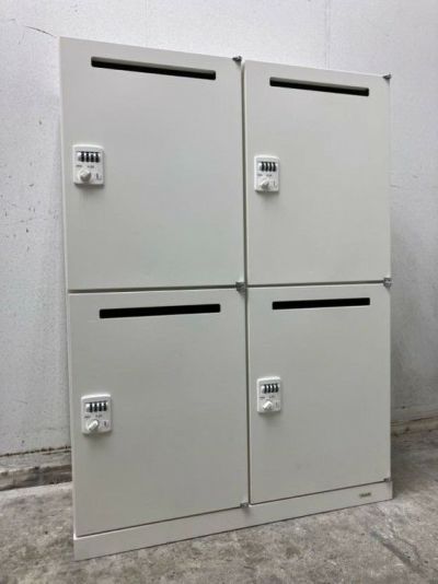 オカムラVILLAGE(ビラージュ)シリーズ 4人用パーソナルロッカー 商品画像1