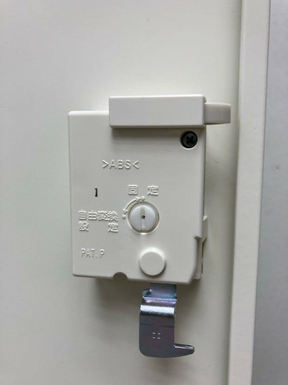 オカムラVILLAGE(ビラージュ)シリーズ 4人用パーソナルロッカー 商品画像3