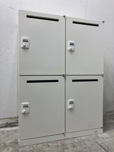 オカムラVILLAGE(ビラージュ)シリーズ 4人用パーソナルロッカー 商品画像1