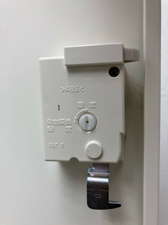 オカムラVILLAGE(ビラージュ)シリーズ 4人用パーソナルロッカー 商品画像3