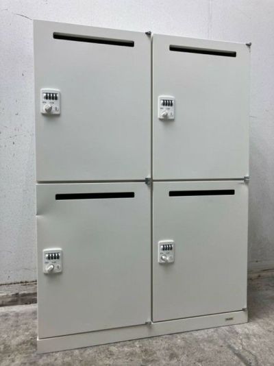 オカムラVILLAGE(ビラージュ)シリーズ 4人用パーソナルロッカー 商品画像1