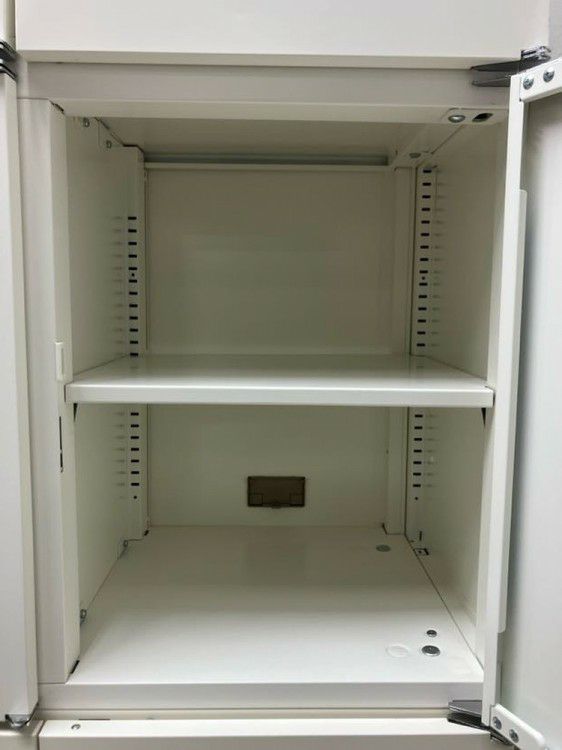 オカムラVILLAGE(ビラージュ)シリーズ 4人用パーソナルロッカー 商品画像4