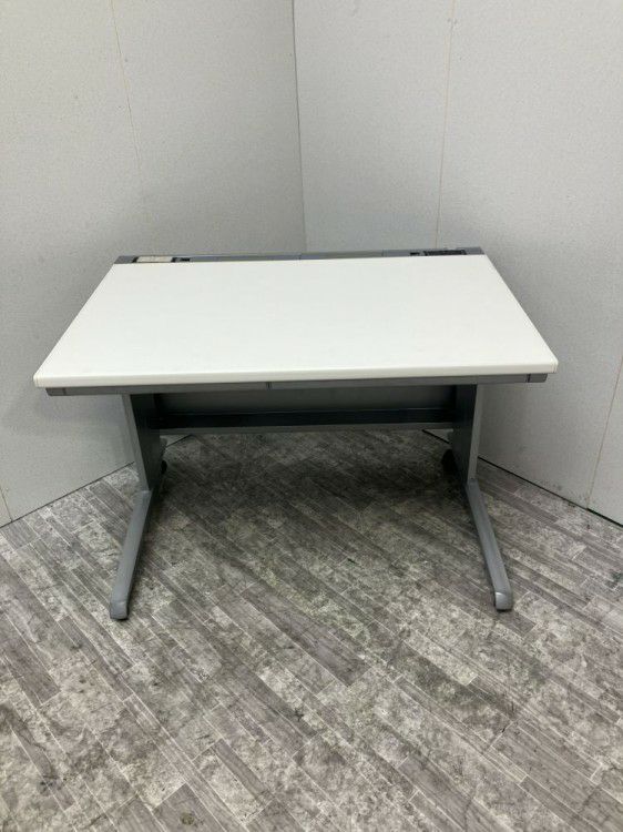 トヨスチール1000平デスク 商品画像1