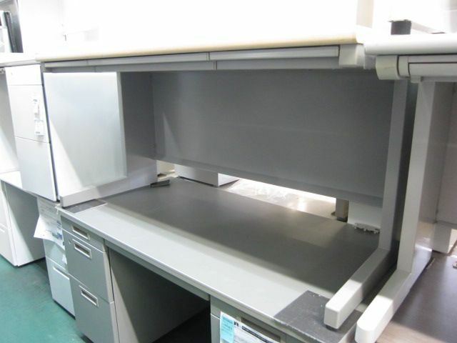 ウチダ（内田洋行）フィードシリーズ 1400平デスク 商品画像1