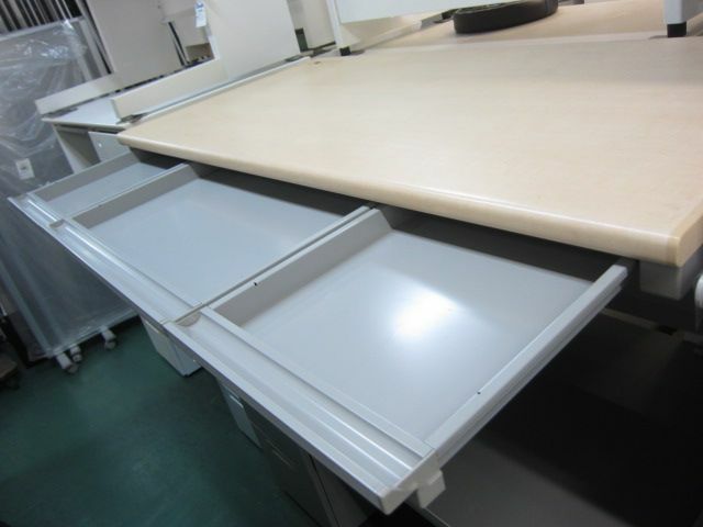 ウチダ（内田洋行）フィードシリーズ 1400平デスク 商品画像6