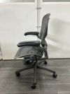 HermanMiller（ハーマンミラー）アーロンチェア 可動肘付アーロンチェア 商品画像3