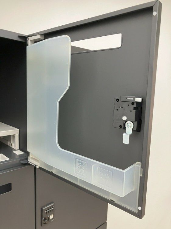 イトーキサフィシリーズ 8人用パーソナルロッカー 商品画像8