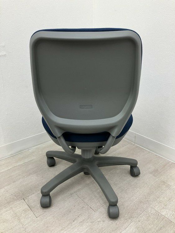 オカムラVC1チェア 商品画像4