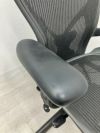 HermanMiller（ハーマンミラー）アーロンチェア 可動肘付アーロンチェア 商品画像6