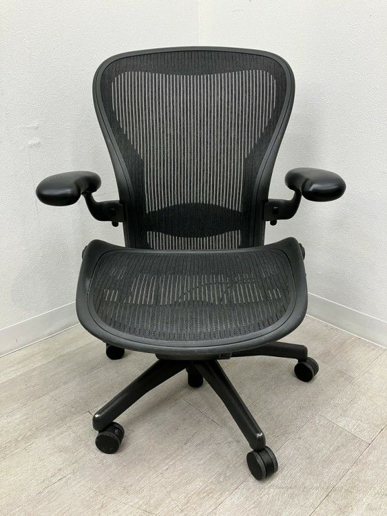 HermanMiller（ハーマンミラー）アーロンチェア 可動肘付アーロンチェア 商品画像2