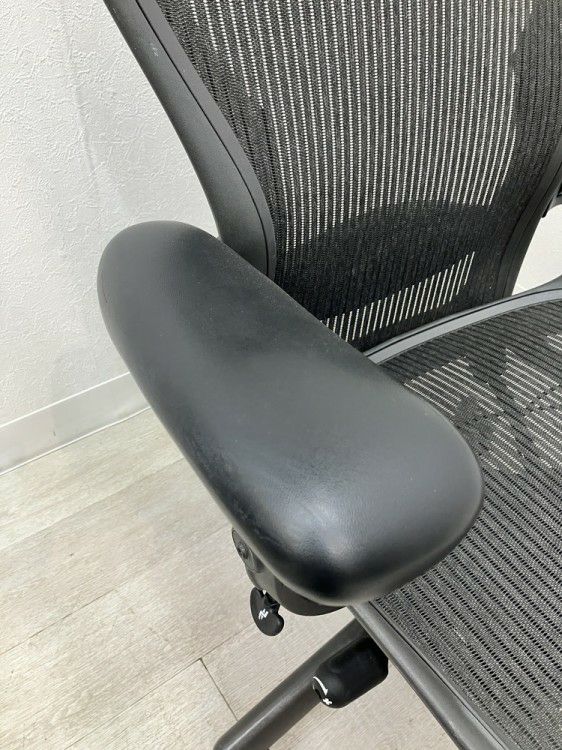 HermanMiller（ハーマンミラー）アーロンチェア 可動肘付アーロンチェア 商品画像6