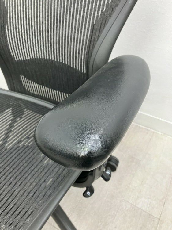 HermanMiller（ハーマンミラー）アーロンチェア 可動肘付アーロンチェア 商品画像7