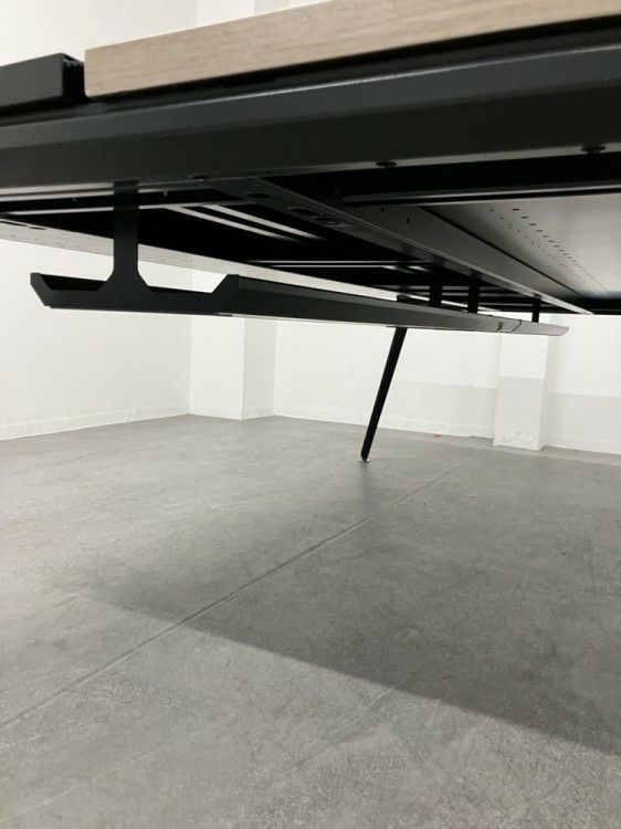 オカムラプリシード（PRESEDE）シリーズ 2400フリーアドレスデスク 商品画像7