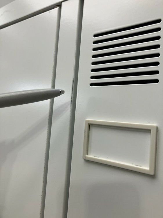 ウチダ（内田洋行）4人用ロッカー 商品画像5