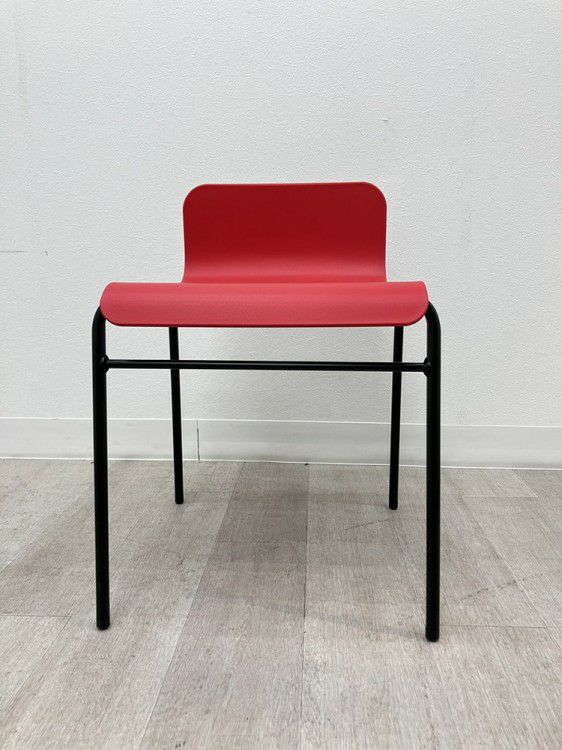 ライオンLEOシリーズ スタッキングチェア 商品画像2