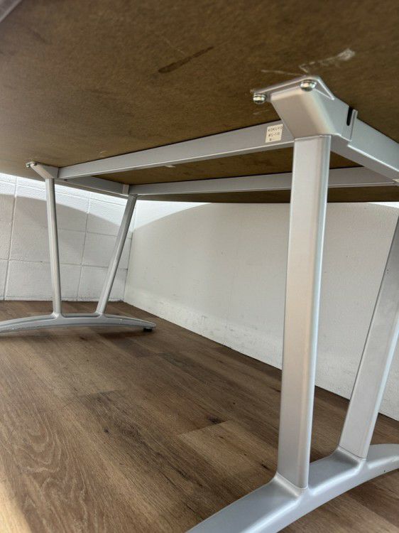 コクヨ2400ミーティングテーブル 商品画像5