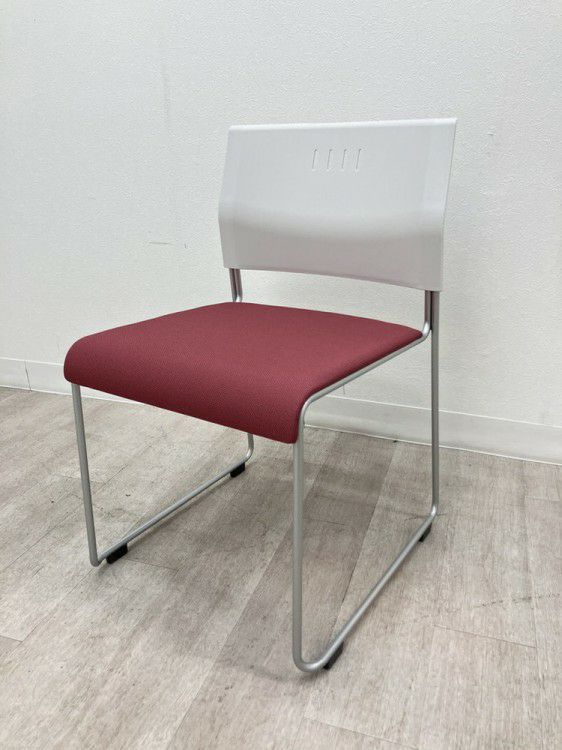 ライオンNo.725シリーズ スタッキングチェア 商品画像1