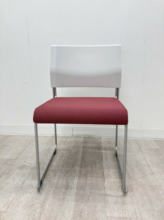 ライオンNo.725シリーズ スタッキングチェア 商品画像2