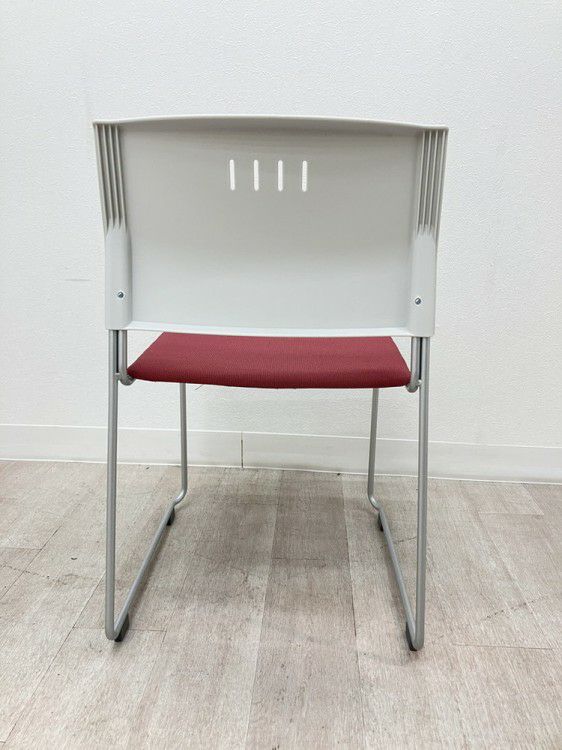 ライオンNo.725シリーズ スタッキングチェア 商品画像4