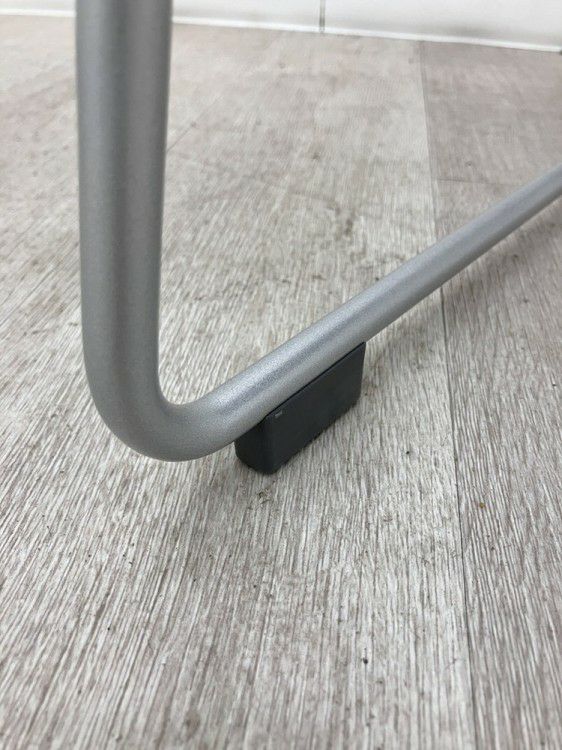 ライオンNo.725シリーズ スタッキングチェア 商品画像13