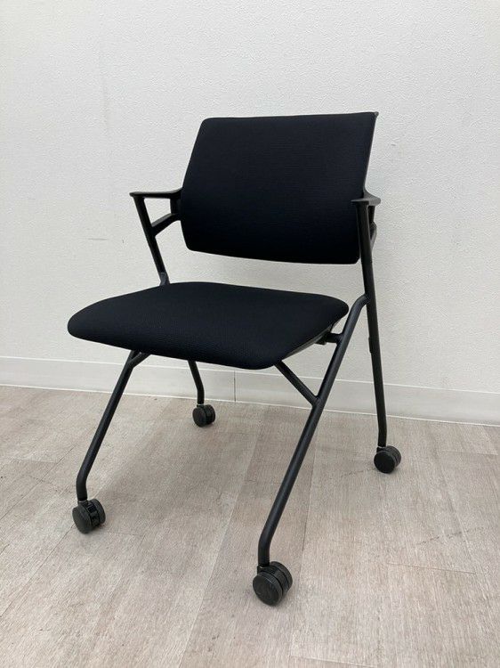 コクヨピエガチェア ネスティングチェア 商品画像1