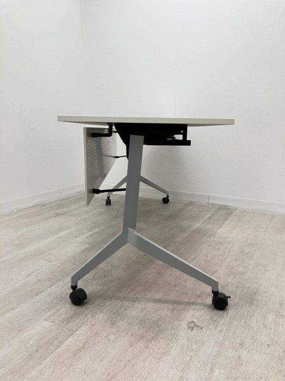 ウチダ（内田洋行）パラグラフ（Paragraph）シリーズ 平行スタックテーブル 商品画像4