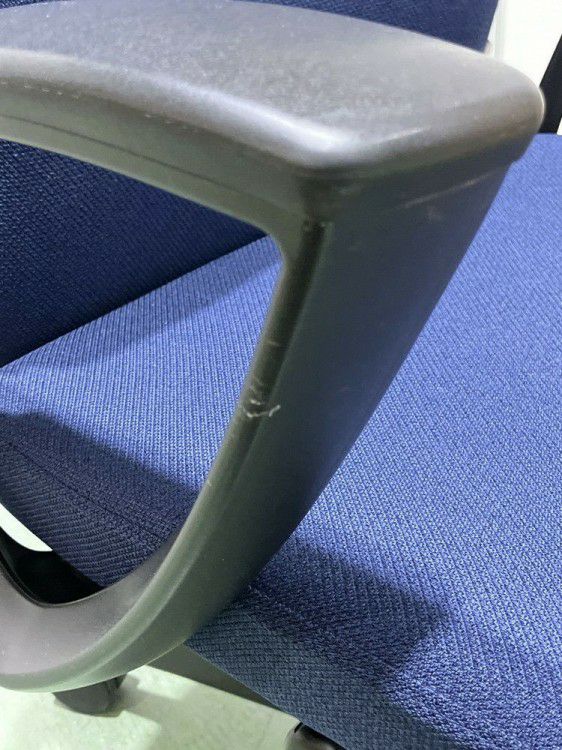 オカムラESCUDO(エスクード)チェア 固定肘付エスクードチェア 商品画像13