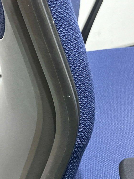 オカムラESCUDO(エスクード)チェア 固定肘付エスクードチェア 商品画像14