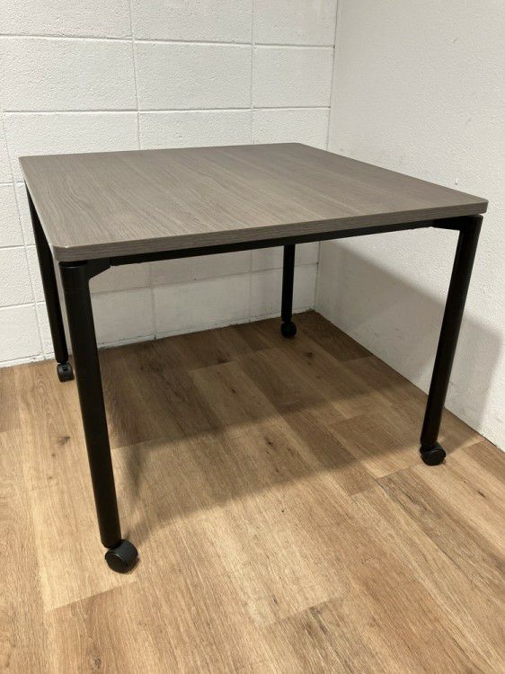 コクヨJUTO（ジュート）シリーズ 角テーブル 商品画像1