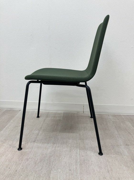 コクヨMycket(ミケット)シリーズ スタッキングチェア3脚セット 商品画像6