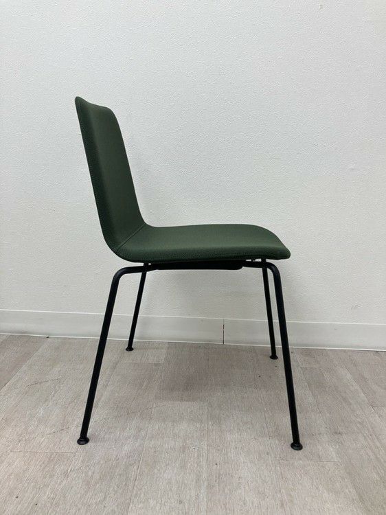 コクヨMycket(ミケット)シリーズ スタッキングチェア3脚セット 商品画像8