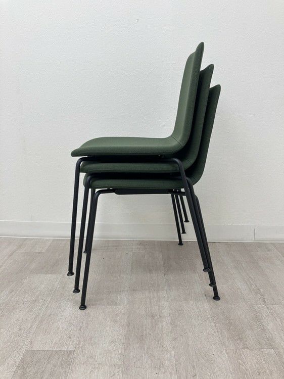 コクヨMycket(ミケット)シリーズ スタッキングチェア3脚セット 商品画像15