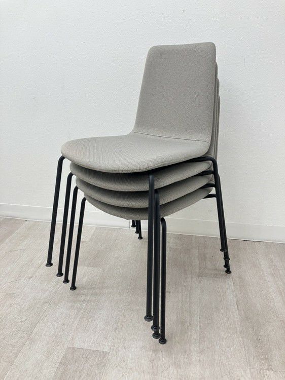 コクヨMycket(ミケット)シリーズ スタッキングチェア4脚セット 商品画像3