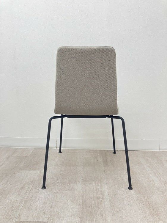 コクヨMycket(ミケット)シリーズ スタッキングチェア4脚セット 商品画像7